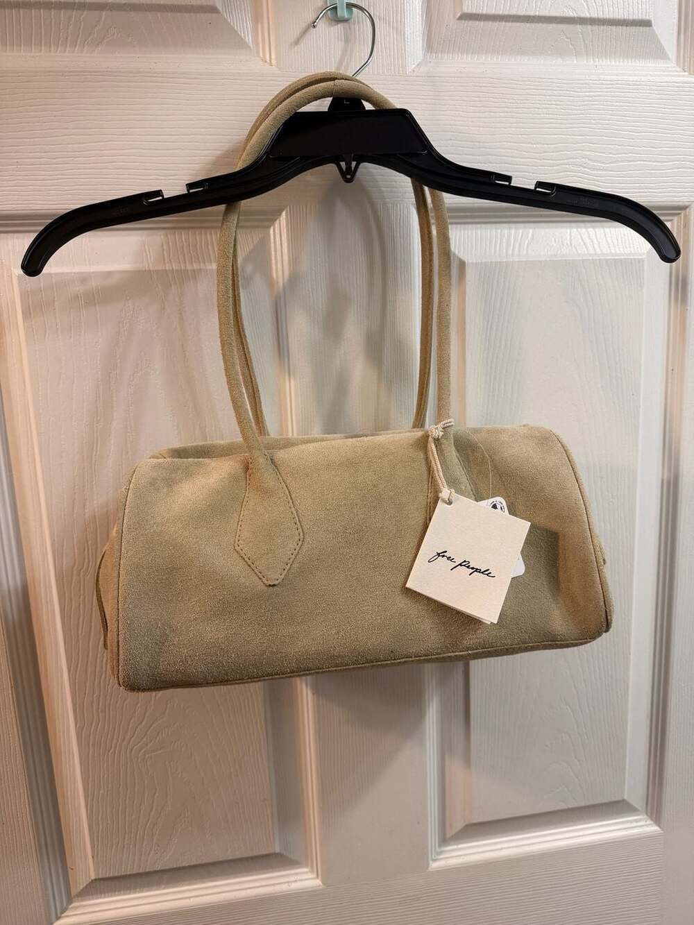 Free People Sierra Suede Shoulder Bag in Banana Pudding- NWT - Picture 1 of 7